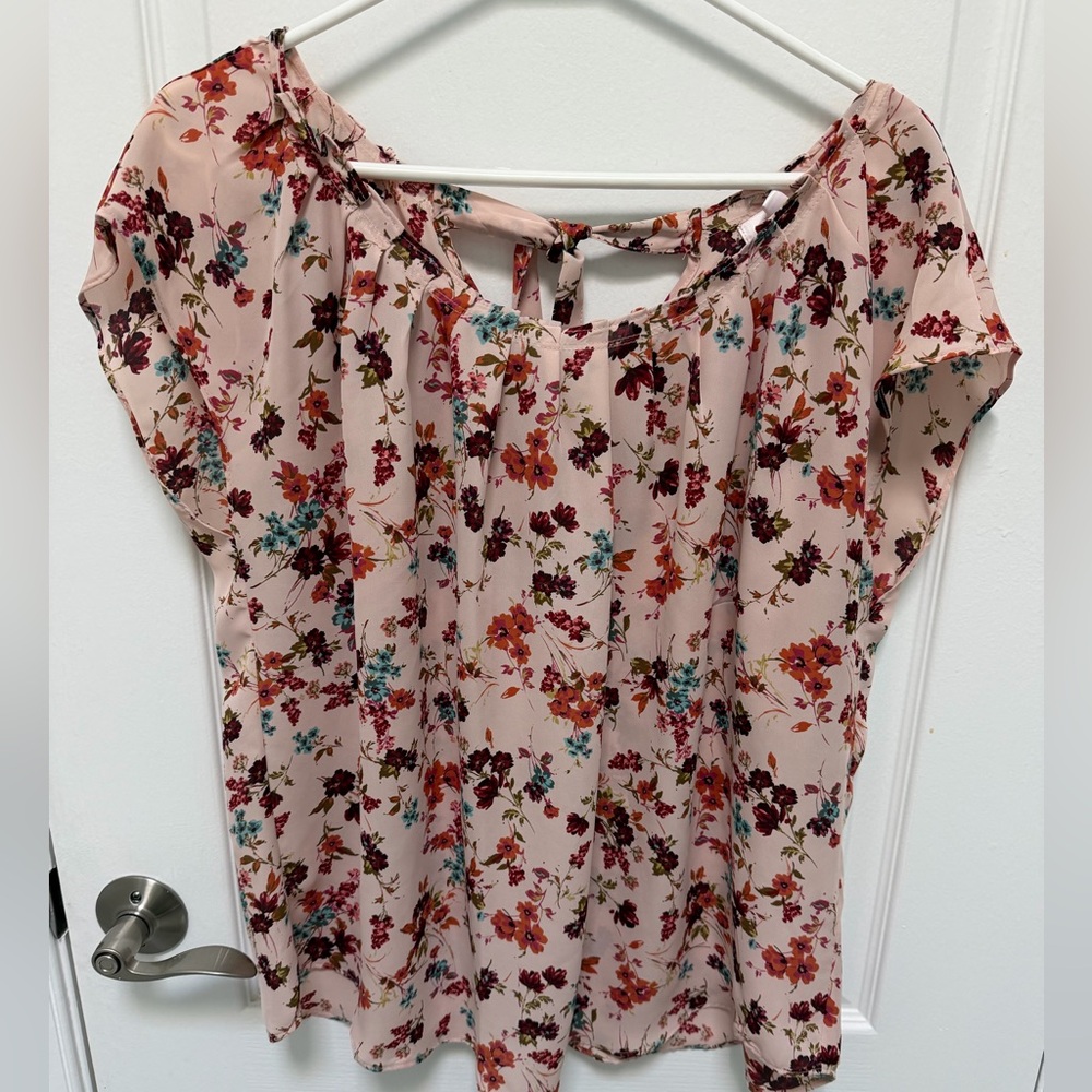 Lauren Conrad Floral Print Women's Top, Size XL, Cap Sleeve,Tie at back neckline